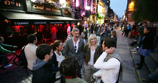 1200x628 Temple Bar Crowds